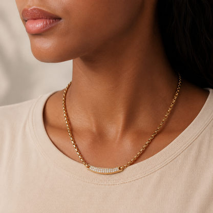 Calmi Necklace - The Statement